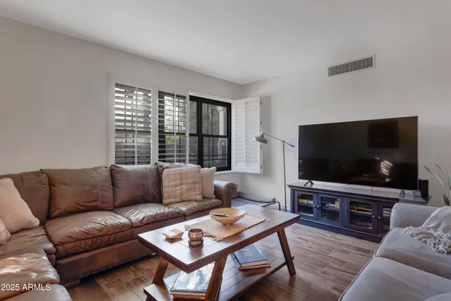 $308,500 | 5102 North 31st Place, Unit 412, Phoenix, AZ 85016