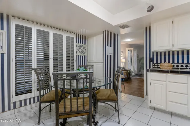 $308,500 | 5102 North 31st Place, Unit 412, Phoenix, AZ 85016