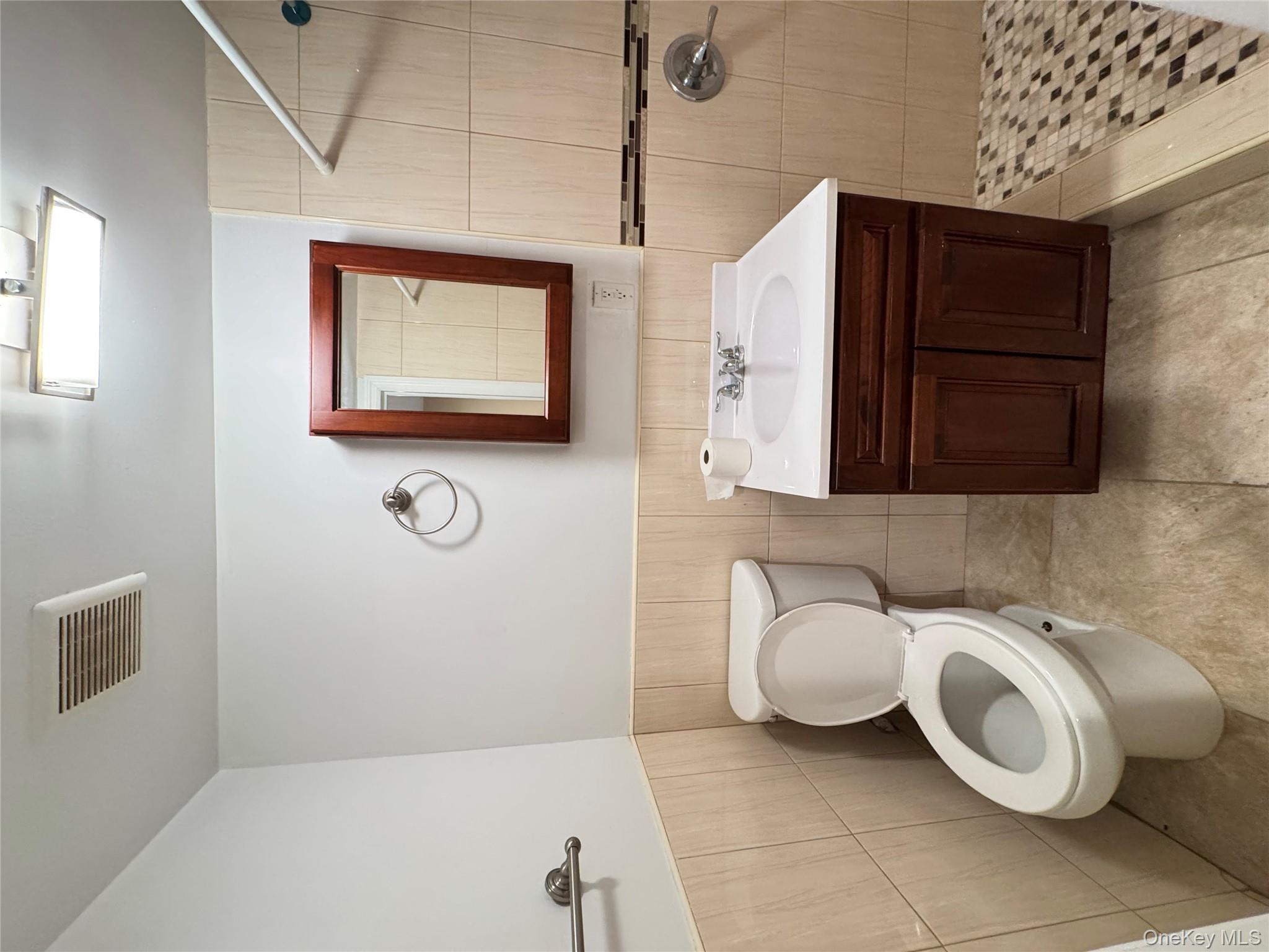 1019 East 230th Street Bronx, NY 10466 - Photo 5 of 5