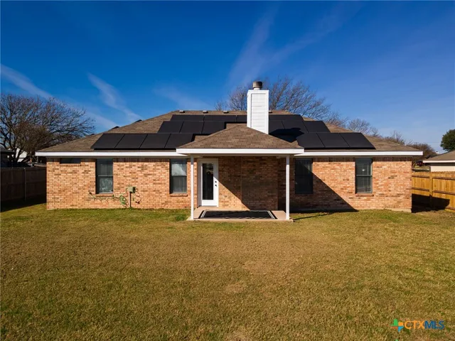 a view of a house with a outdoor space