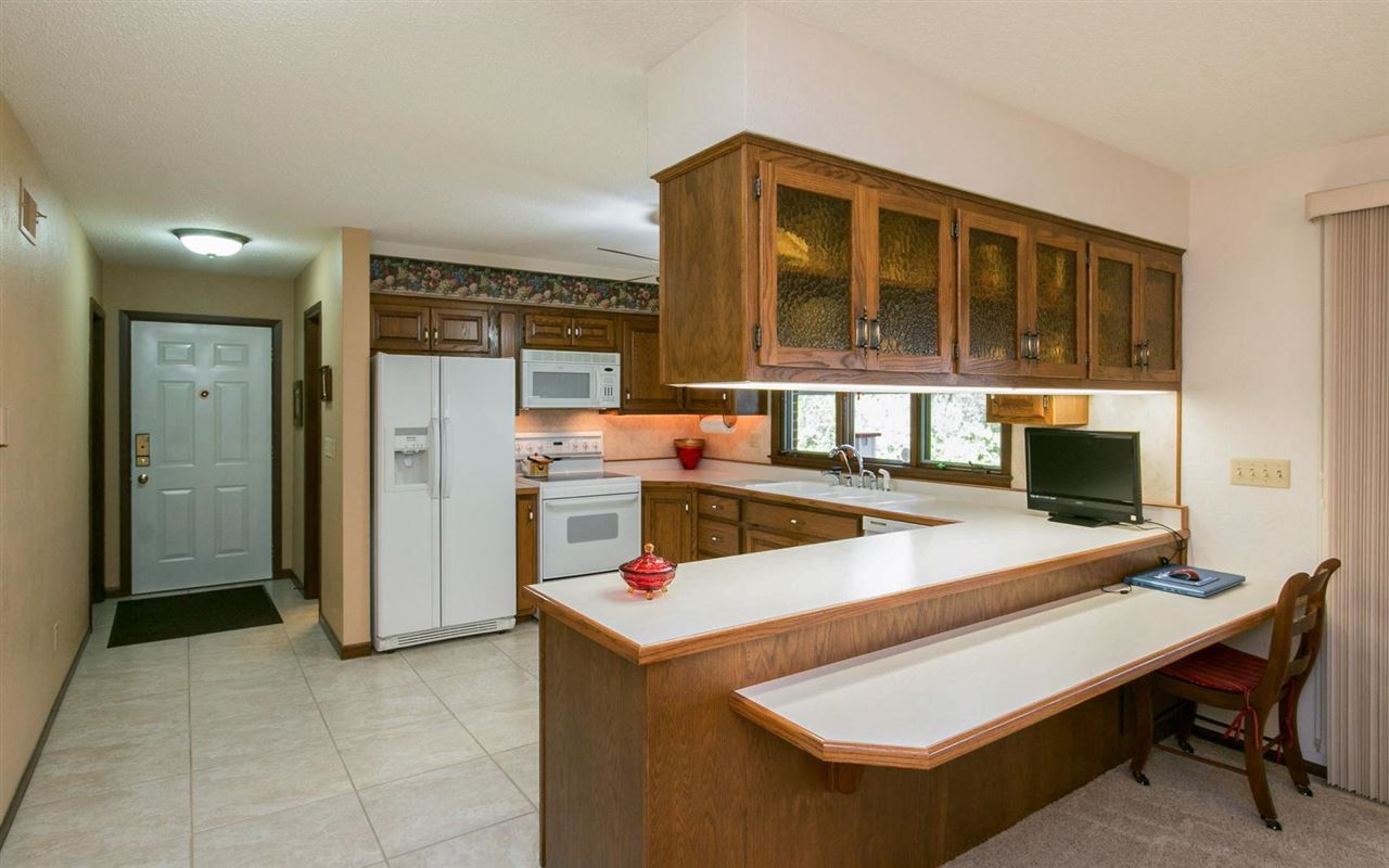 1920 Plotz Road Northwest Swisher, IA 52338 - Photo 5 of 25 Gallery Image 5
