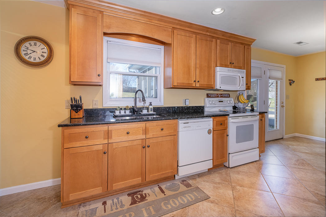 4718 Huntridge Road Roanoke, VA 24012 - Photo 14 of 53 untitled-14