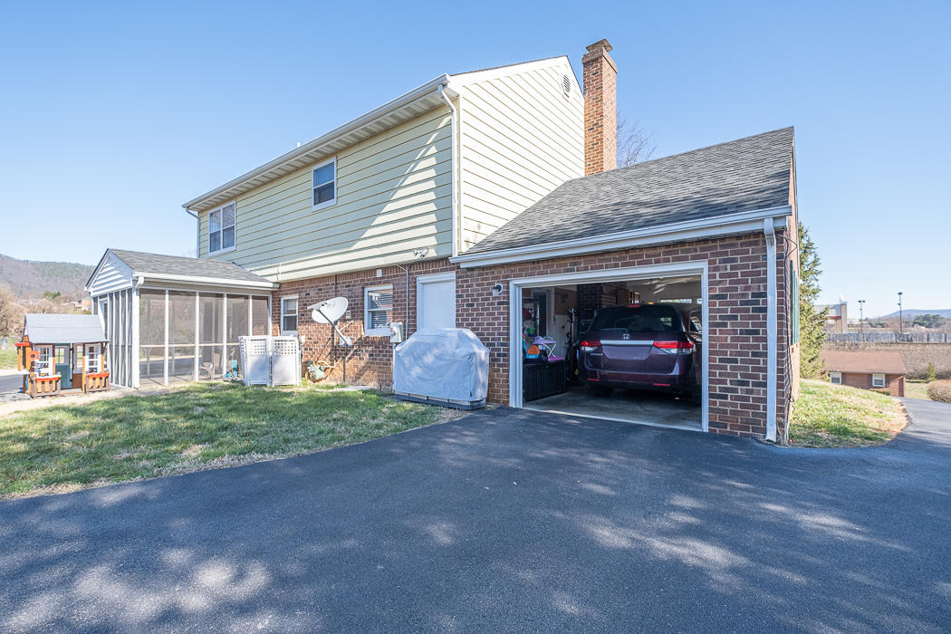 4718 Huntridge Road Roanoke, VA 24012 - Photo 50 of 53 untitled-50