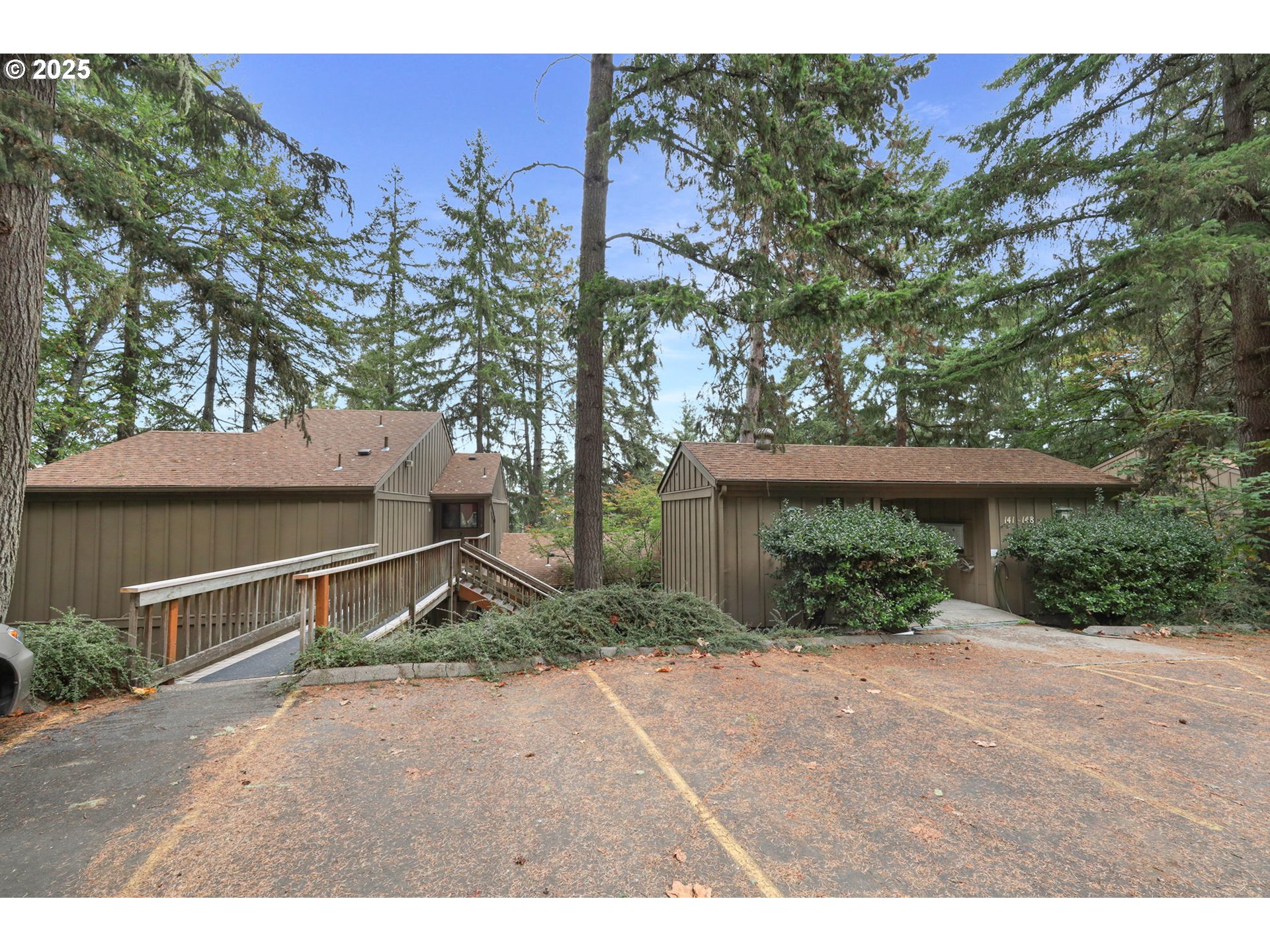 143 Treehill Loop Eugene, OR 97405 - Photo 32 of 48