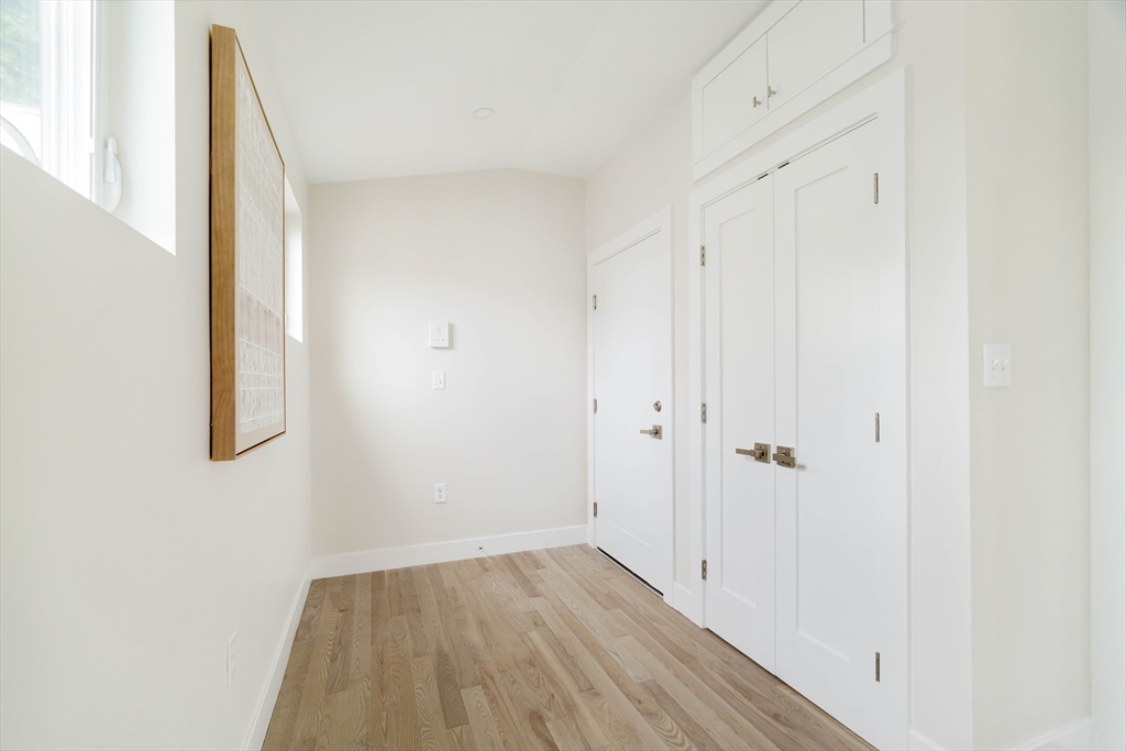 14 Alaska Street, Unit 7 Boston, MA 02119 - Photo 20 of 29 Gallery Image 20