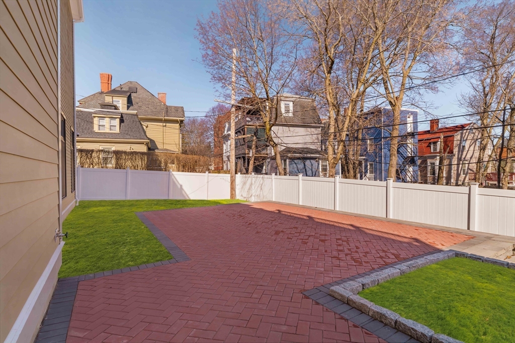 14 Alaska Street, Unit 7 Boston, MA 02119 - Photo 27 of 29 Gallery Image 27