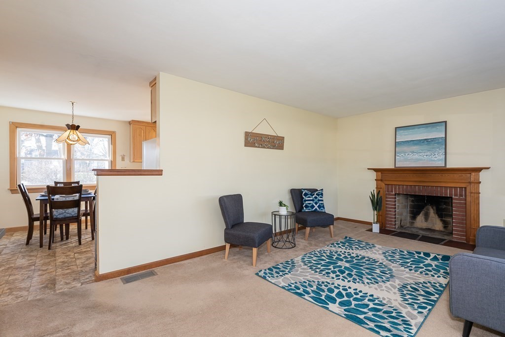234 Carver Street Springfield, MA 01108 - Photo 8 of 37 Gallery Image 8