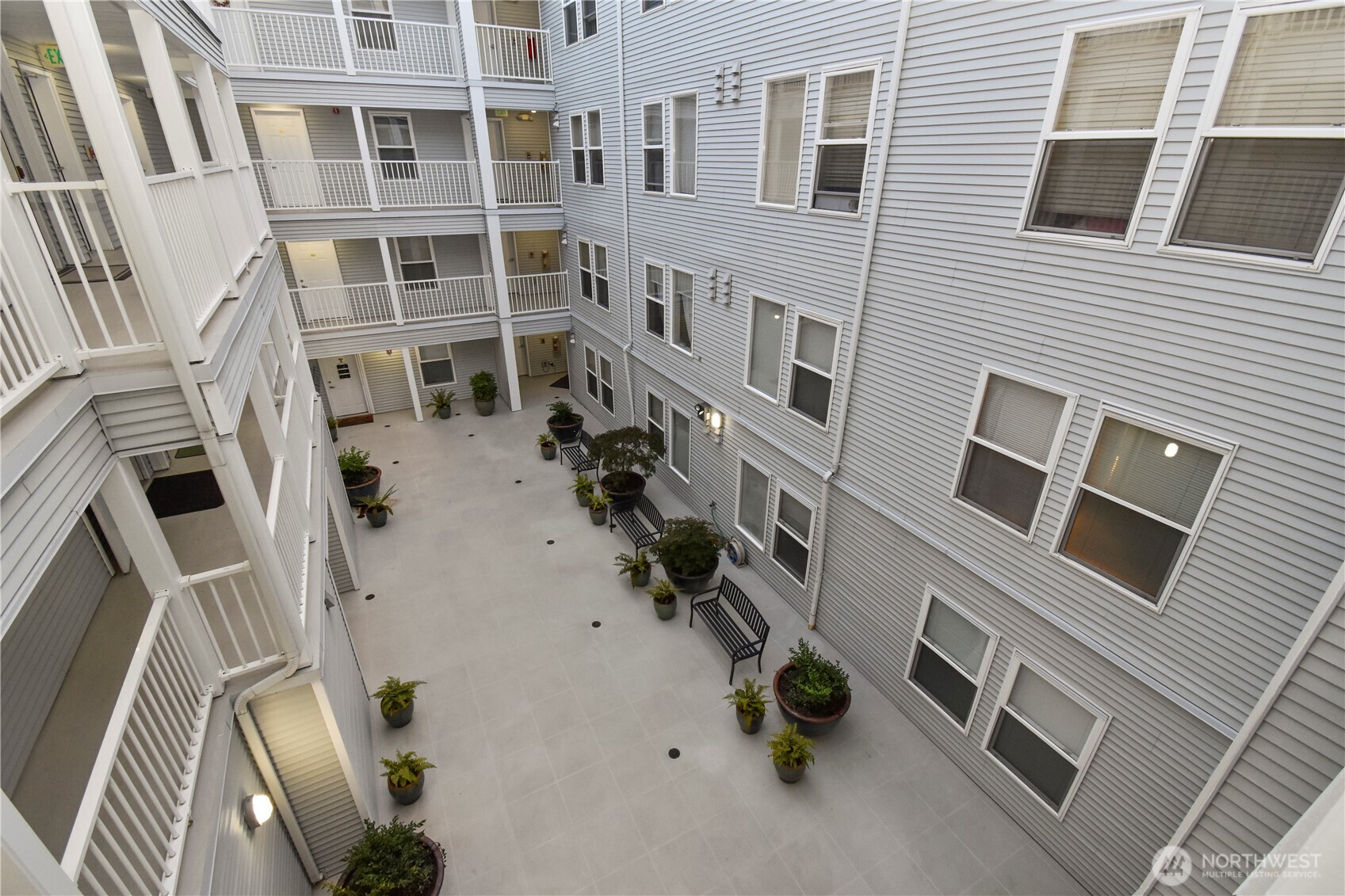 2522 Rucker Avenue, Unit 408 Everett, WA 98201 - Photo 33 of 40 Gallery Image 33