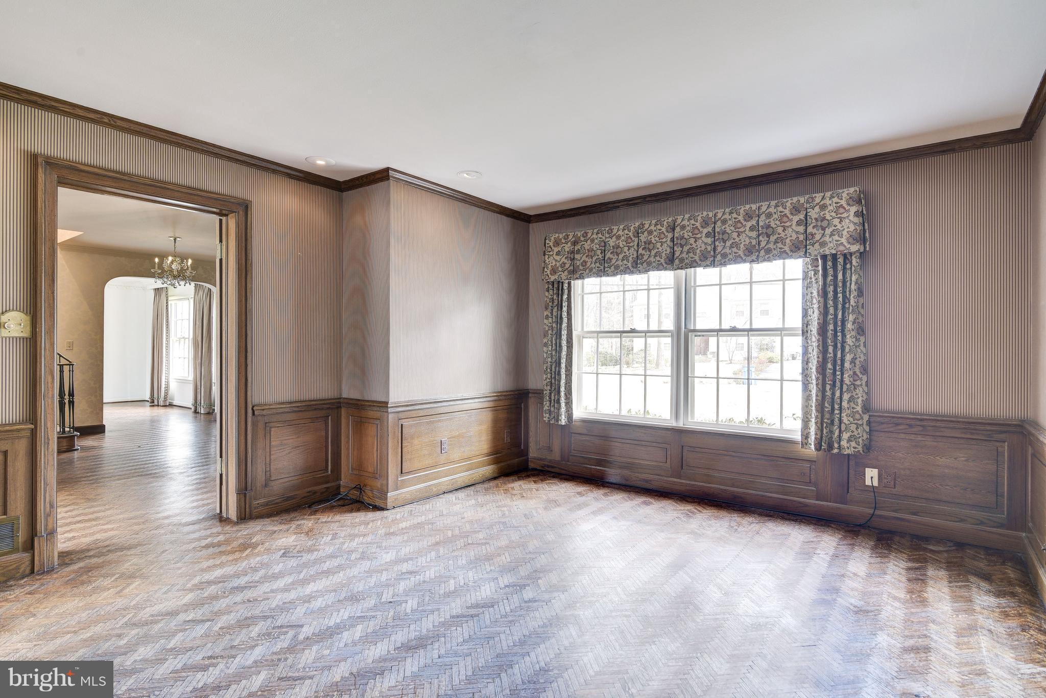 7425 Arrowood Road Bethesda, MD 20817 - Photo 9 of 25 Main level den