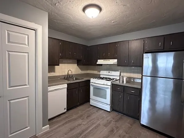 $1,875 | 207 Union Street, Unit 9, Rockland, MA 02370