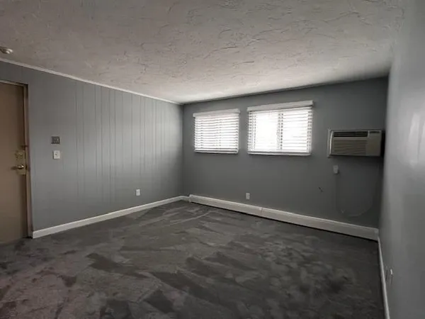$1,875 | 207 Union Street, Unit 9, Rockland, MA 02370