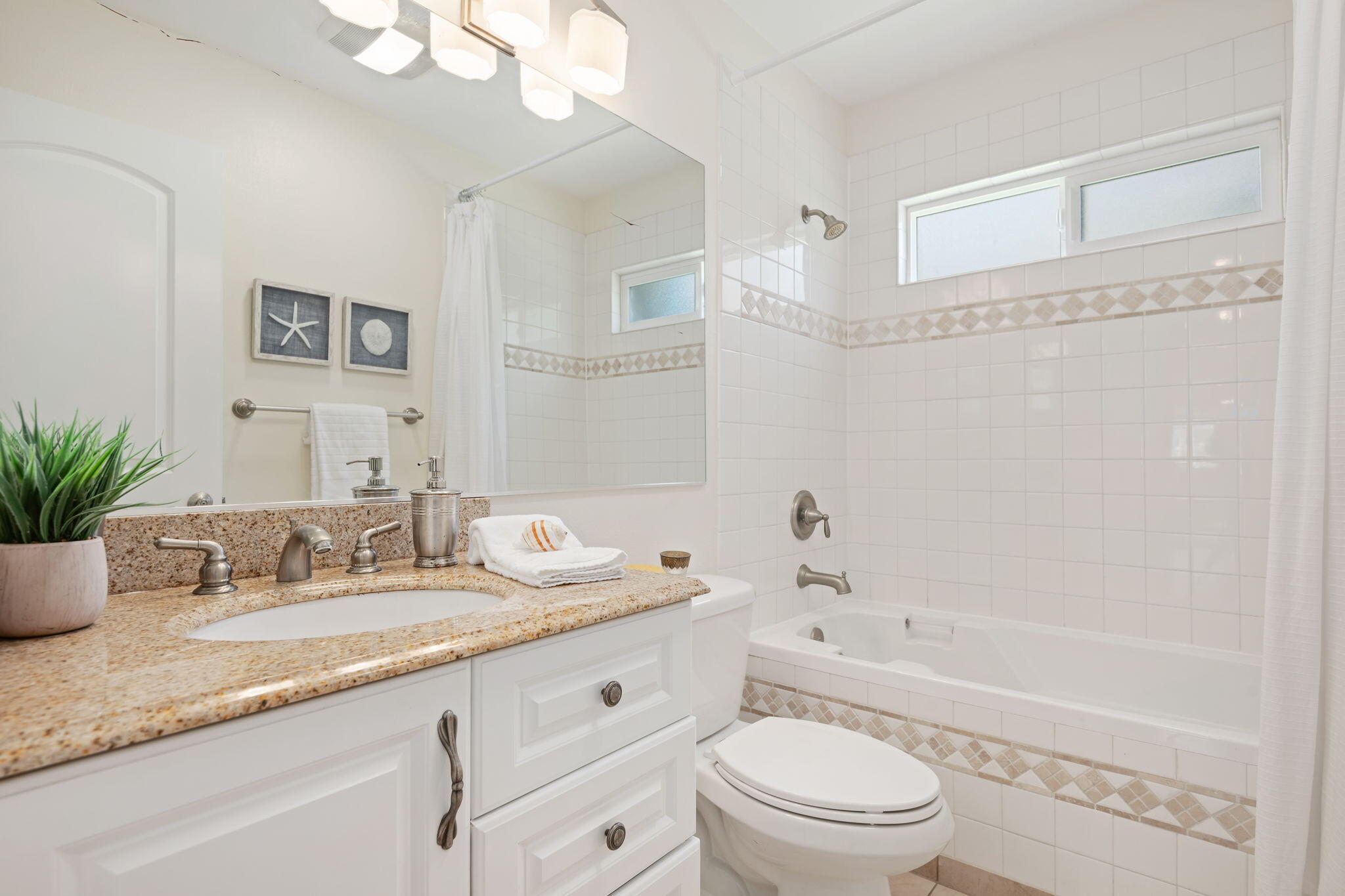 163 Alpine Drive Goleta, CA 93117 - Photo 19 of 25 22-Bathroom 2