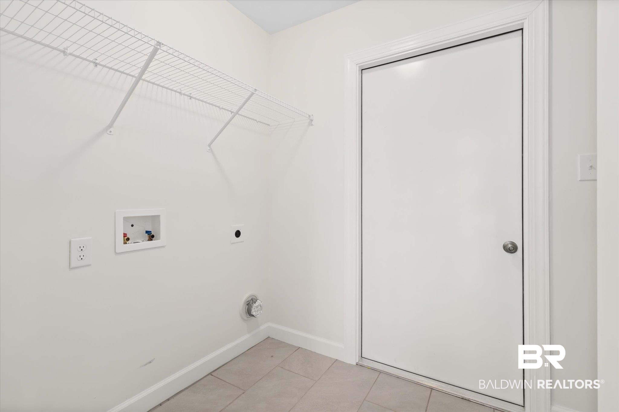 409 Oakleigh Circle Foley, AL 36535 - Photo 16 of 21 Laundry Room