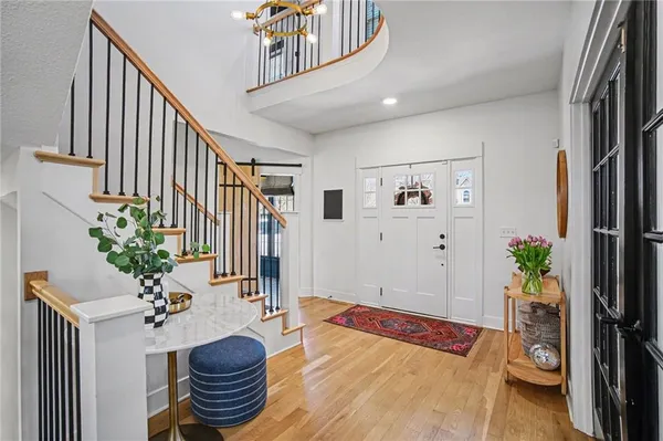$659,900 | 7807 Deer Run, Parkville, MO 64152