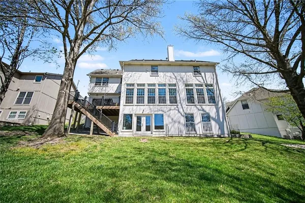 $659,900 | 7807 Deer Run, Parkville, MO 64152