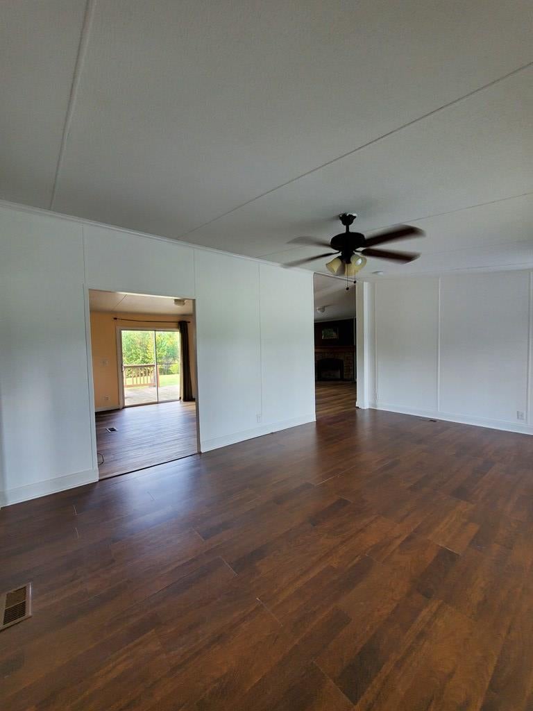 2429 Pleasant Oak Road Victoria, VA 23974 - Photo 5 of 30 Gallery Image 5
