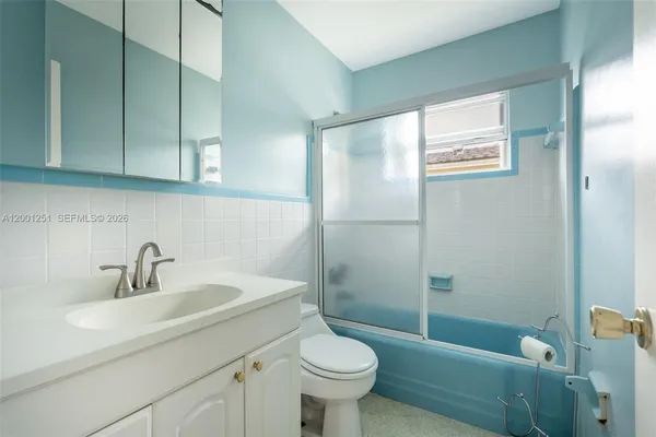 $375,000 | 4915 Northeast 22nd Avenue, Lighthouse Point, FL 33064