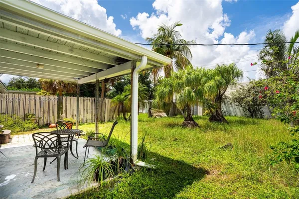 $375,000 | 4915 Northeast 22nd Avenue, Lighthouse Point, FL 33064
