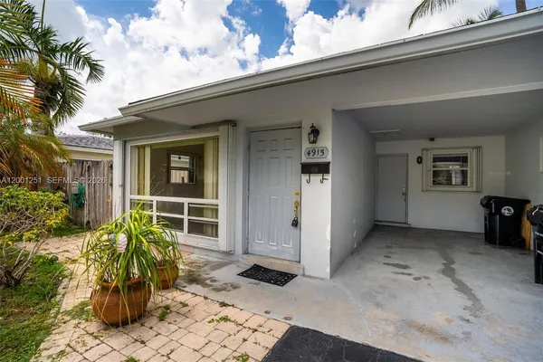 $375,000 | 4915 Northeast 22nd Avenue, Lighthouse Point, FL 33064