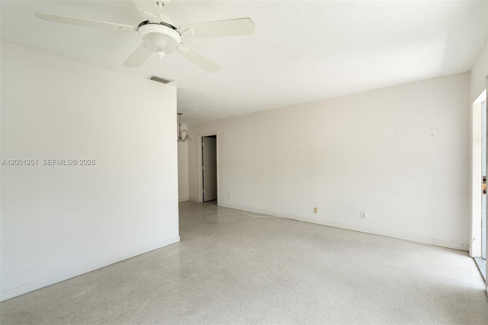 4915 Northeast 22nd Avenue Lighthouse Point, FL 33064 - Photo 5 of 26