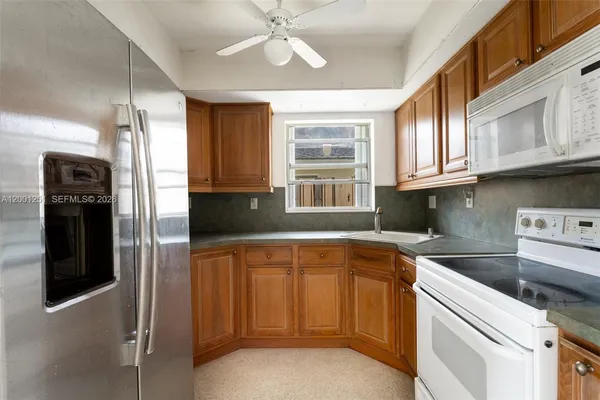 $375,000 | 4915 Northeast 22nd Avenue, Lighthouse Point, FL 33064