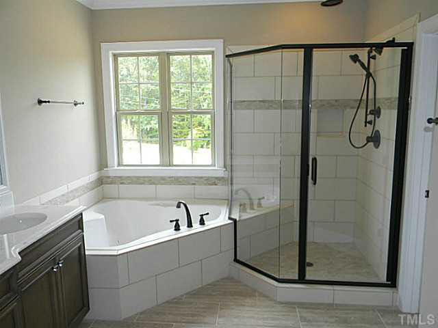 4921 Adler Pass Raleigh, NC 27612 - Photo 11 of 20 Gallery Image 11
