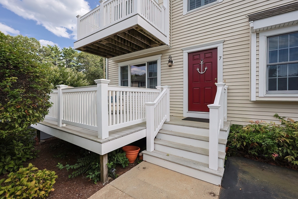 235 Carver Road, Unit 7 Plymouth, MA 02360 - Photo 2 of 21 Gallery Image 2