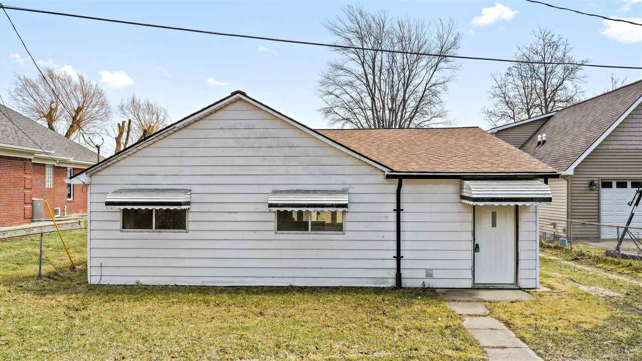 9317 North River Road Algonac, MI 48001 - Photo 6 of 30 50070285-5.JPG