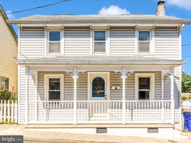 $339,000 | 17 East Street, Thurmont, MD 21788