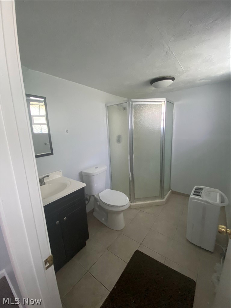 899 Clarence Road Cleveland Heights, OH 44121 - Photo 19 of 24 Basement - 2nd Bathroom