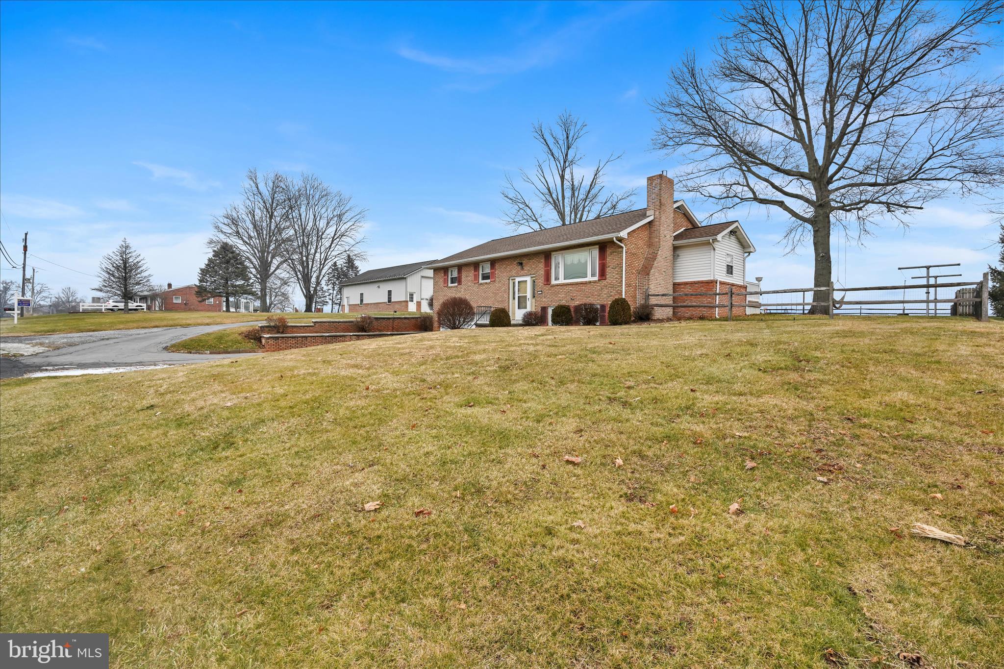 740 South Cocalico Road Denver, PA 17517 - Photo 8 of 51 Exterior Front