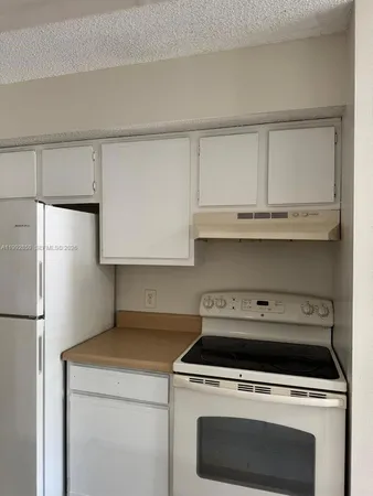 $1,700 | 5760 Rock Island Road, Unit 304, Tamarac, FL 33319