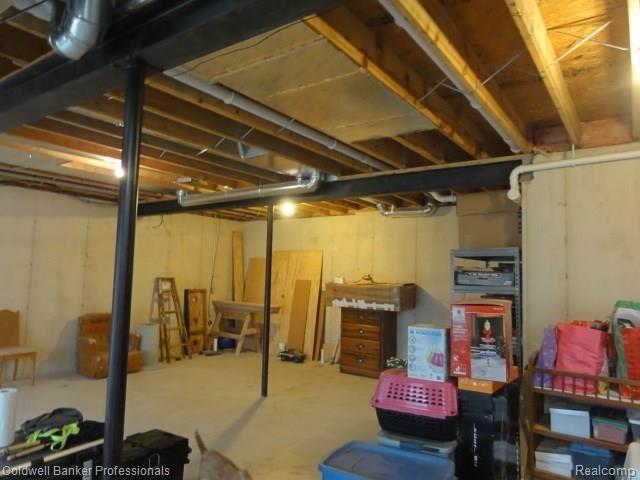 9387 Spicer Road Brighton, MI 48116 - Photo 35 of 41 1-24-2018 Spicer Rd 055.JPG