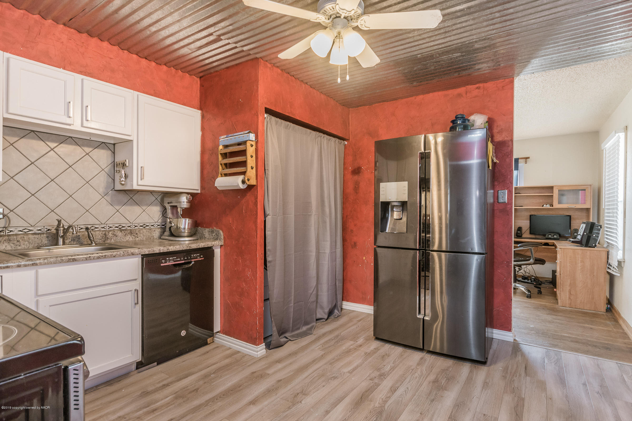 1608 Southwest 48th Avenue Amarillo, TX 79110 - Photo 6 of 16 Kitchen-3