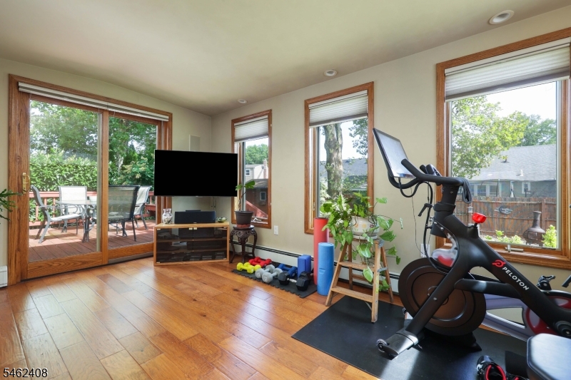 525 Princeton Road Linden, NJ 07036 - Photo 20 of 36 Gallery Image 20
