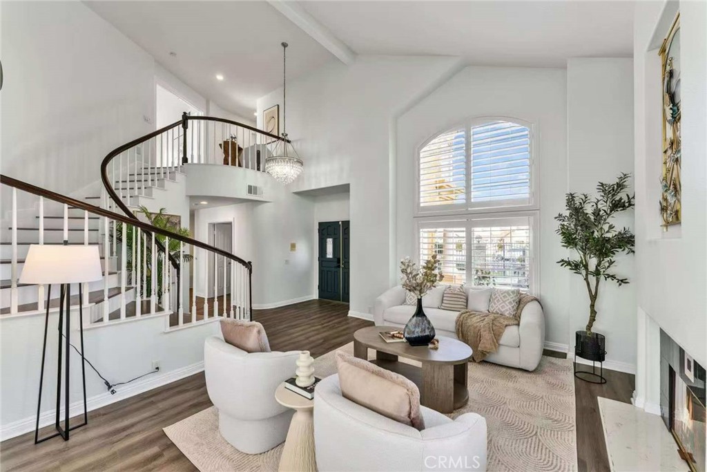 19852 Moon Shadow Circle Walnut, CA 91789 - Photo 4 of 46