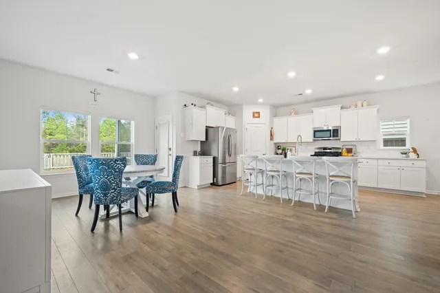 $449,990 | 122 Haverhill Street, Summerville, SC 29486