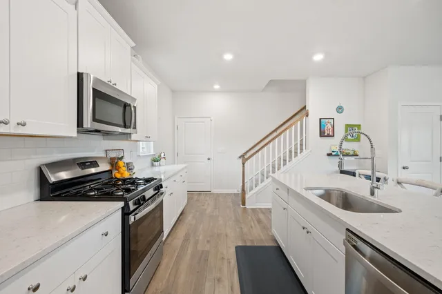 $449,990 | 122 Haverhill Street, Summerville, SC 29486