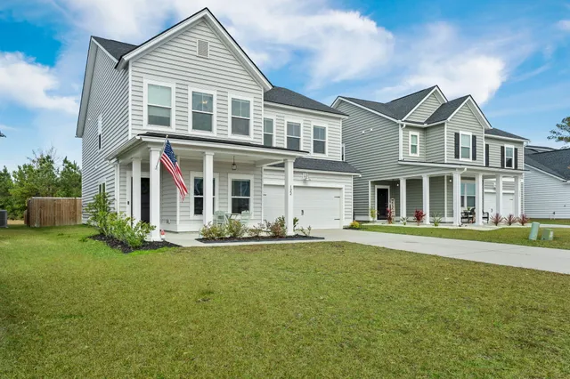 $449,990 | 122 Haverhill Street, Summerville, SC 29486