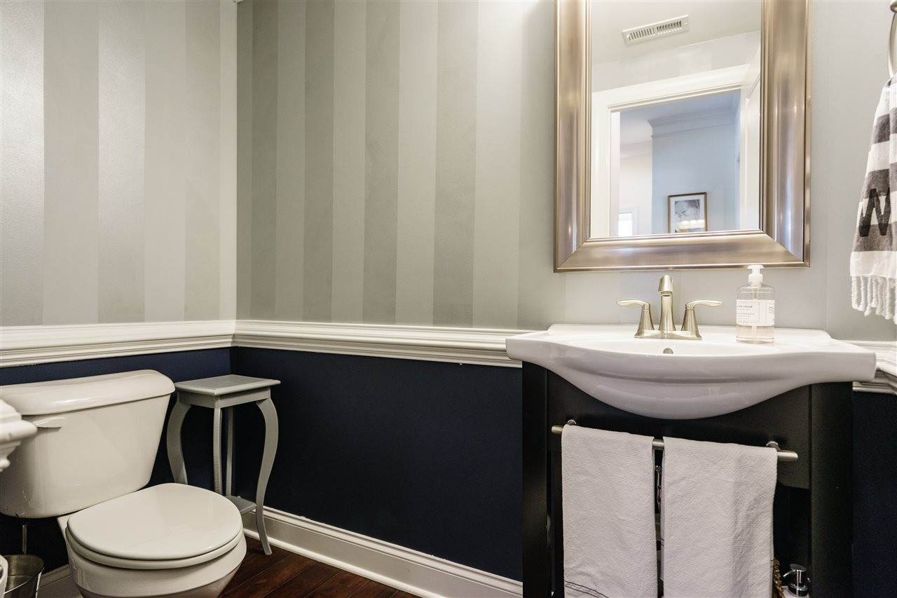 5612 Wade Park Boulevard Raleigh, NC 27607 - Photo 12 of 25 Powder Room