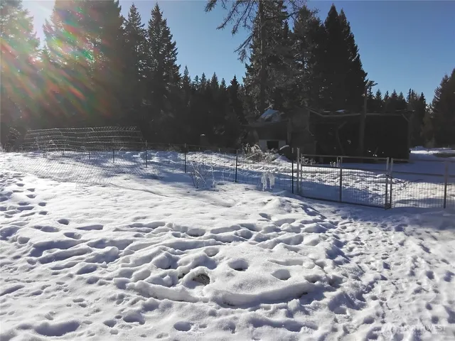 $379,000 | 88 Cow Camp Road, Oroville, WA 98844