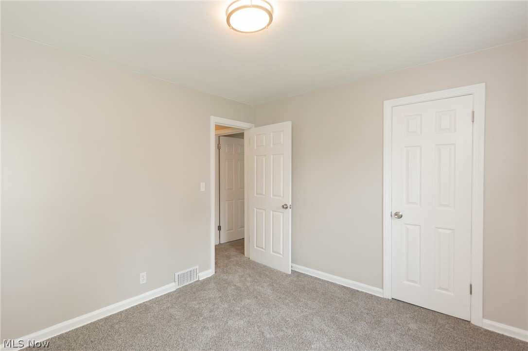 2118 Kirk Road Youngstown, OH 44511 - Photo 18 of 28 Gallery Image 18