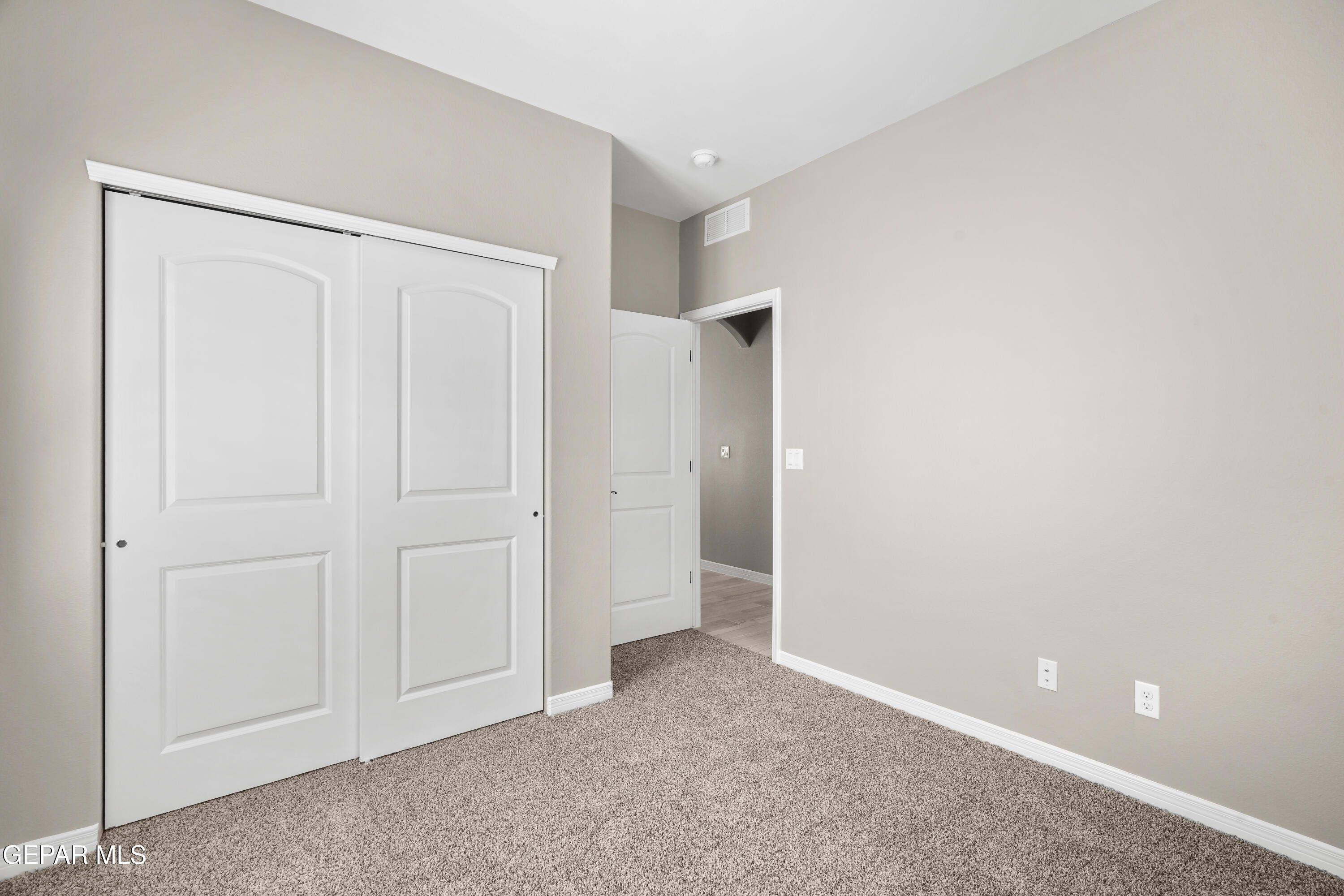 14928 Hill Ridge El Paso, TX 79938 - Photo 15 of 34 13828 Paseo De Miel-16