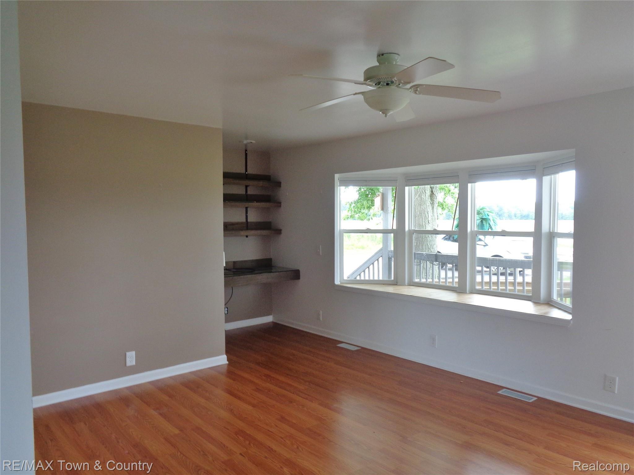 12462 Duffield Road Montrose, MI 48457 - Photo 10 of 31 DSC01559.JPG
