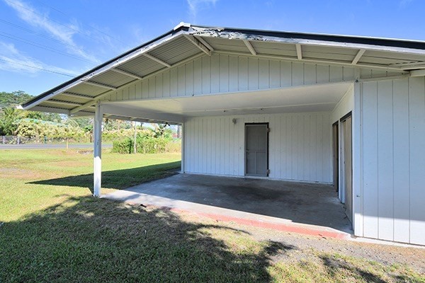 17-239 Volcano Road Keaau, HI 96749 - Photo 24 of 25 a view of a back yard of the house