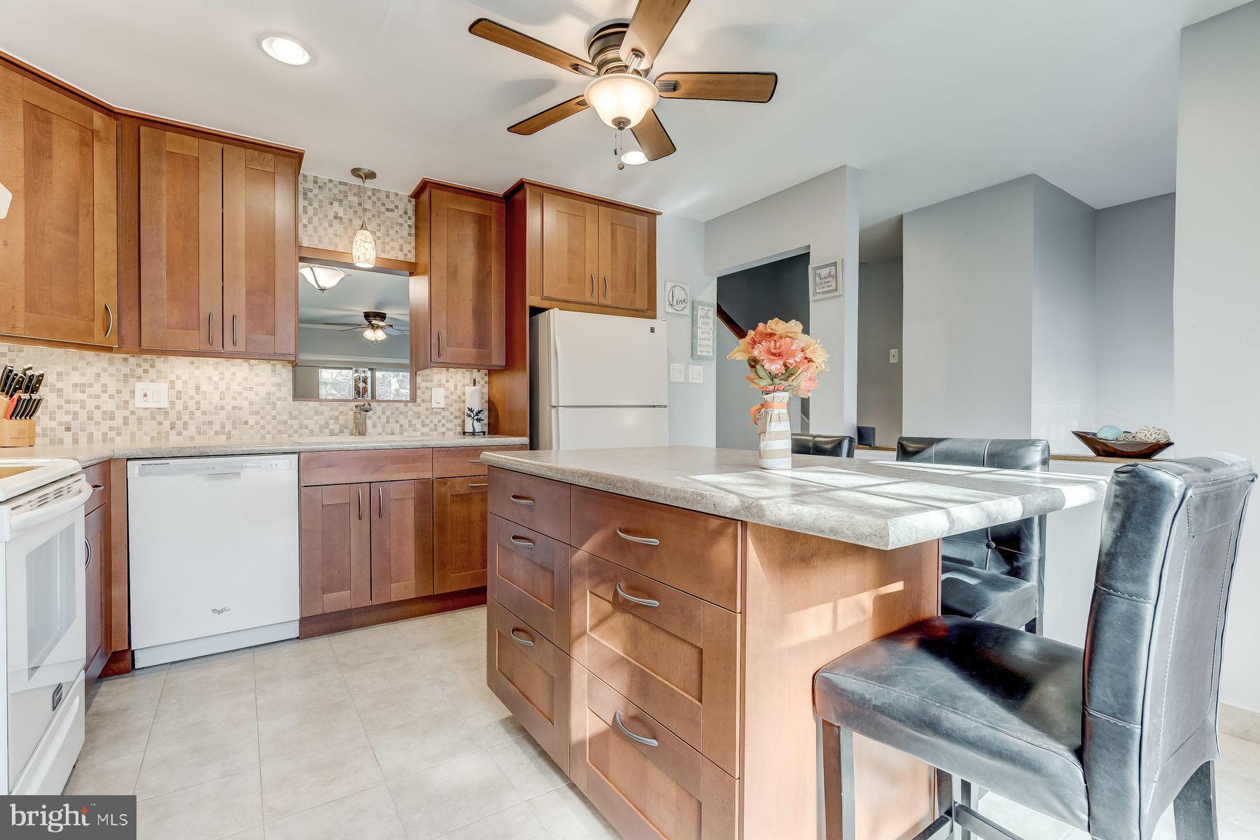 7471 Setting Sun Way Columbia, MD 21046 - Photo 4 of 20 Gallery Image 4