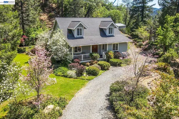 $595,000 | 2051 Sky Ranch Road, Junction City, CA 96048