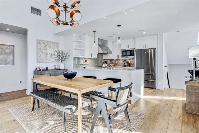 $2,099,000 | 1819 11th Street, Manhattan Beach, CA 90266