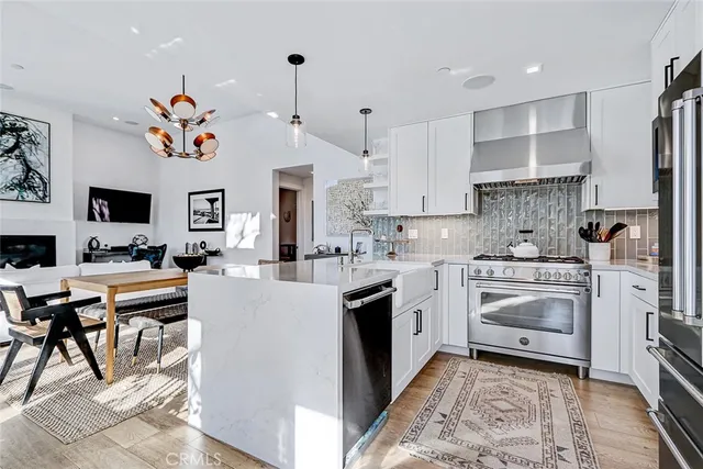 $2,099,000 | 1819 11th Street, Manhattan Beach, CA 90266