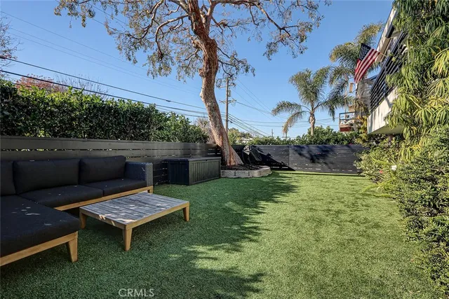 $2,099,000 | 1819 11th Street, Manhattan Beach, CA 90266